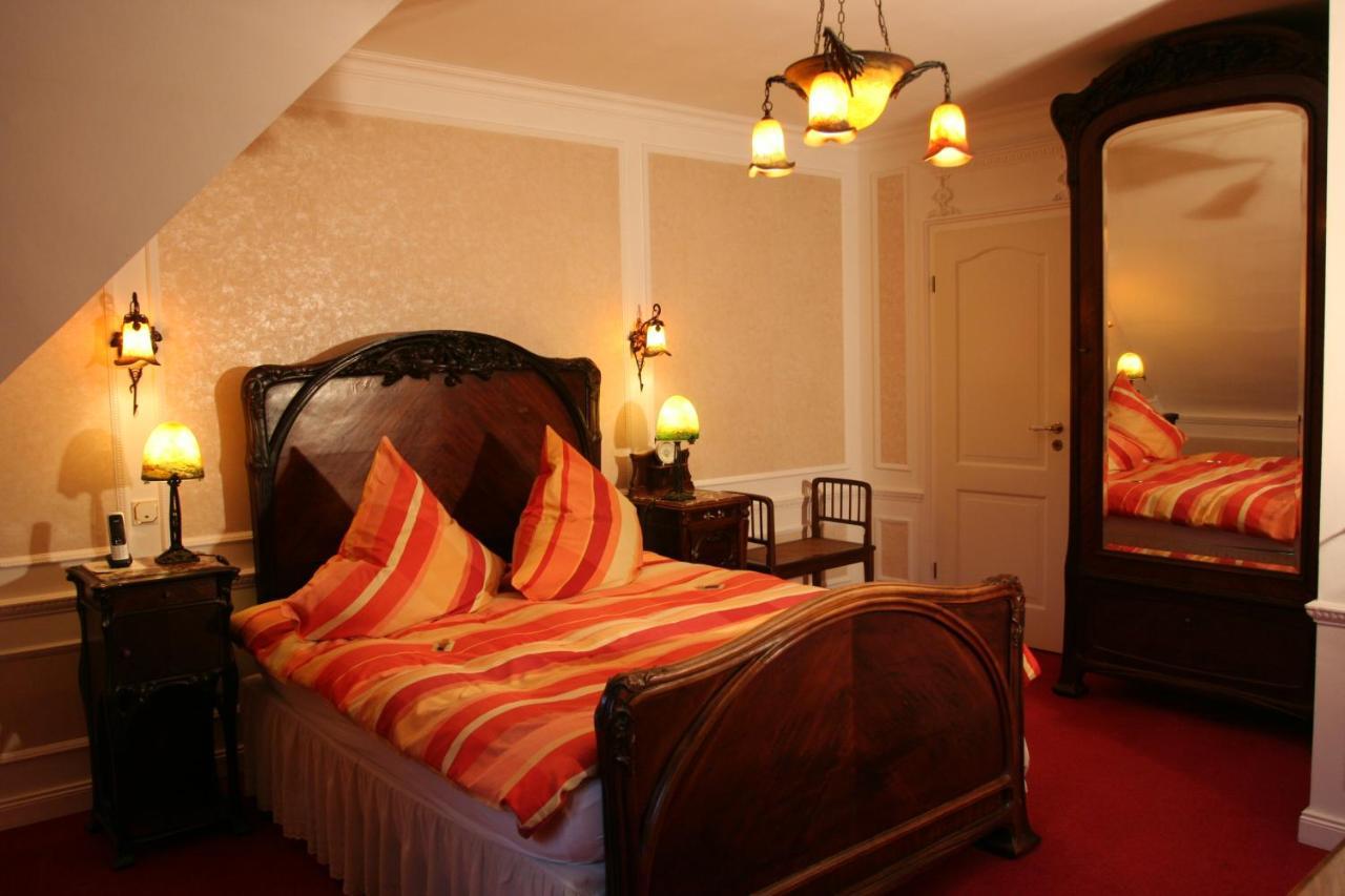 Hotel Goldener Loewe Kevelaer Extérieur photo