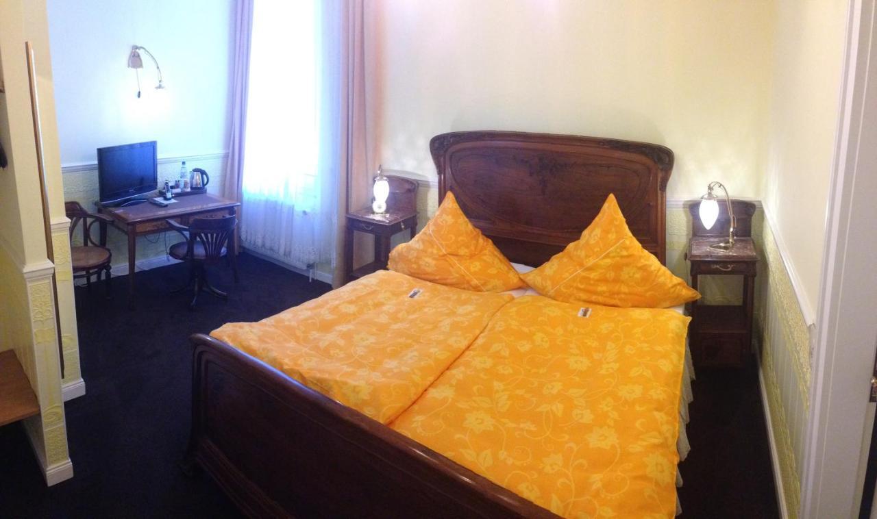 Hotel Goldener Loewe Kevelaer Extérieur photo