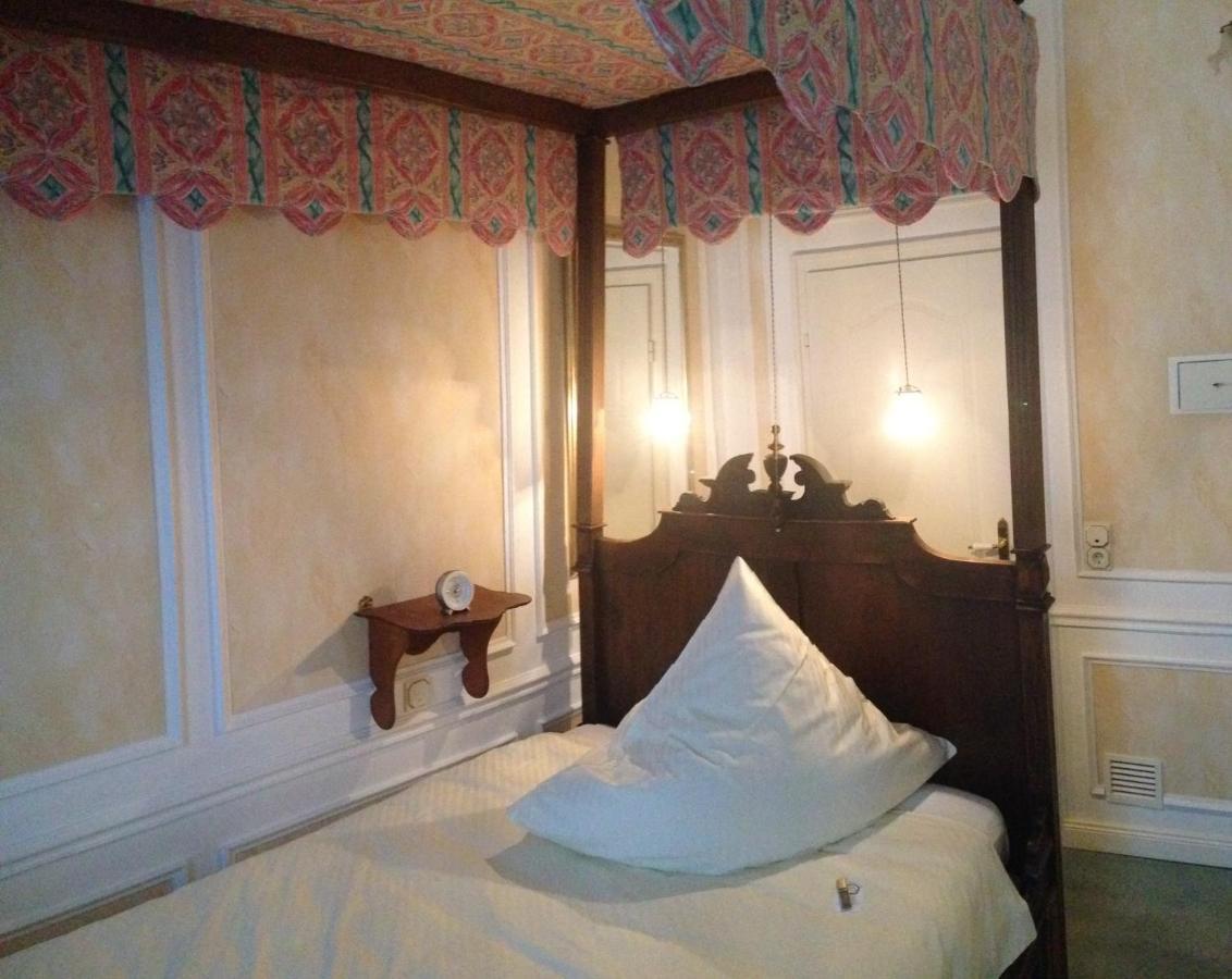Hotel Goldener Loewe Kevelaer Extérieur photo